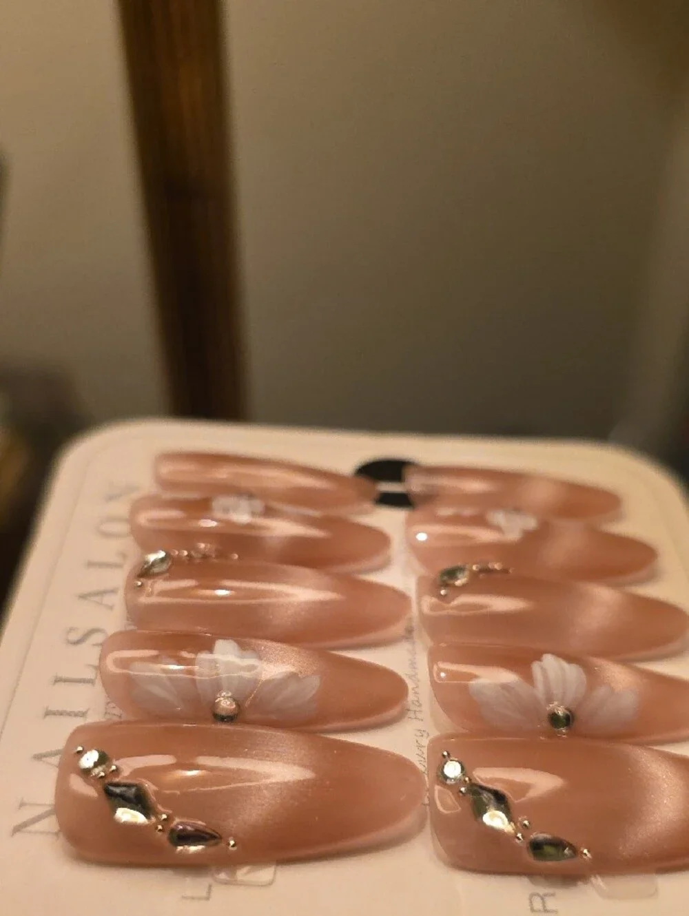 Nude Pink Daisy Press-On Nails with Rhinestone Accent Size Large